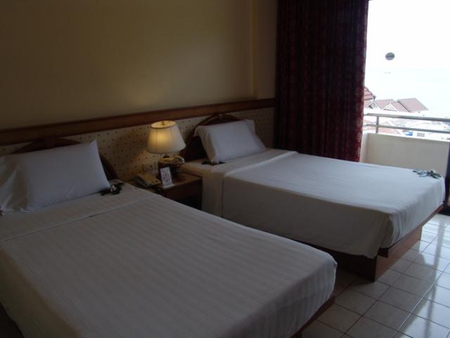 Khách sạn Phi Phi Hotel 