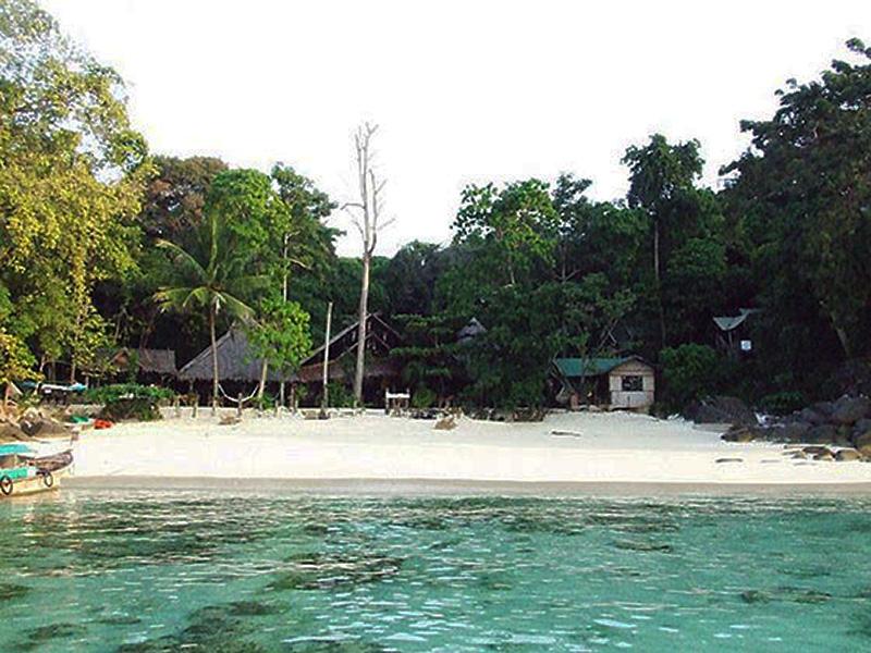 Viking Resort , Koh Phi