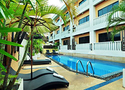 Rattana Beach Hotel