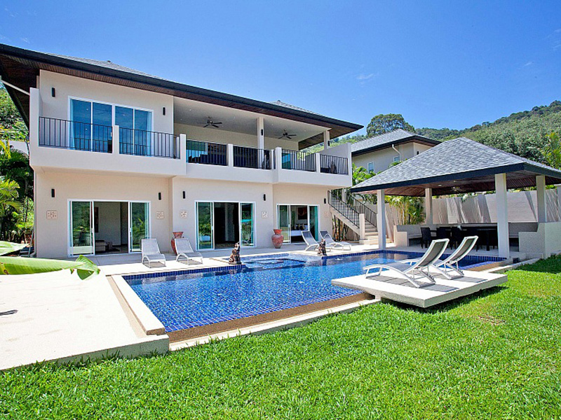 近くのホテル Villa Ampai Phuket