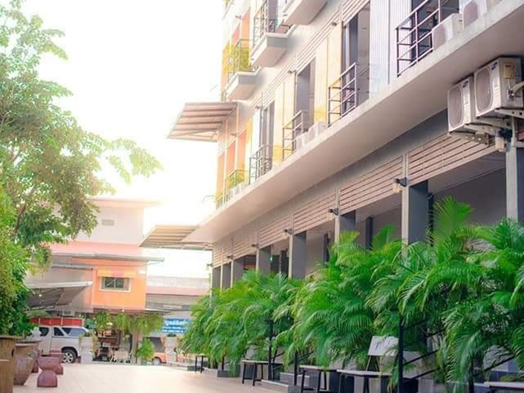 แหวนเพชร เพลส