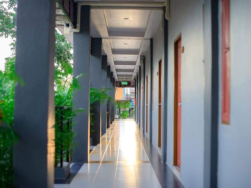แหวนเพชร เพลส