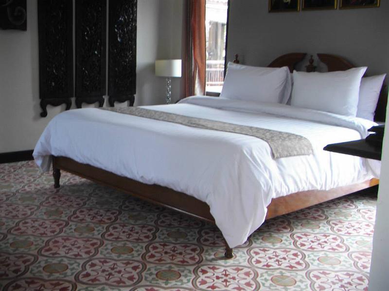 Hotels Pludhaya Resort