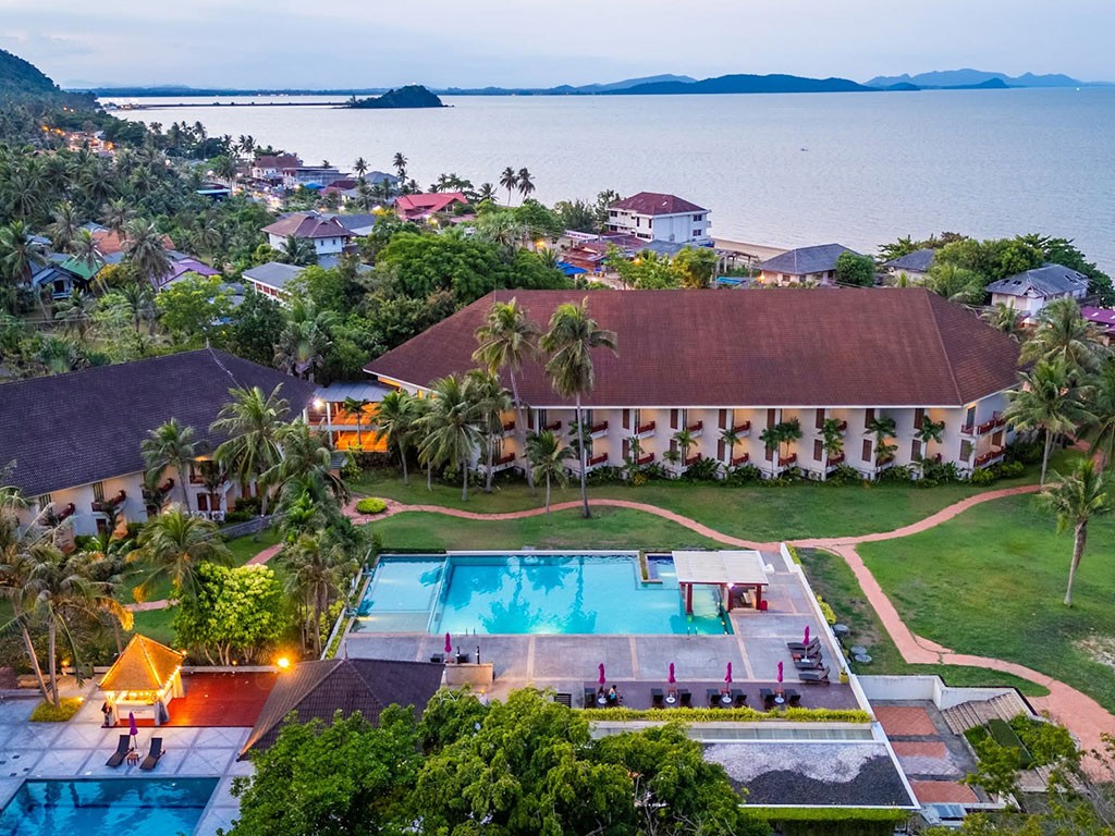 โนโวเทล ชุมพร บีช รีสอร์ท แอนด์ กอล์ฟ
