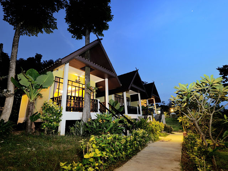 Phi Phi Chang Grand Resort & Spa