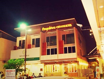普拉加克特拉城市旅馆（Prajaktra City Hoste）