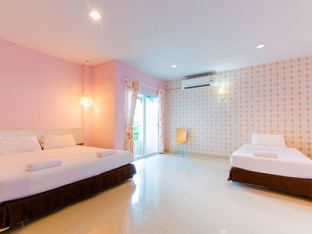 เดอะ เซนทริโน เซอร์วิส เรสซิเดนซ์
