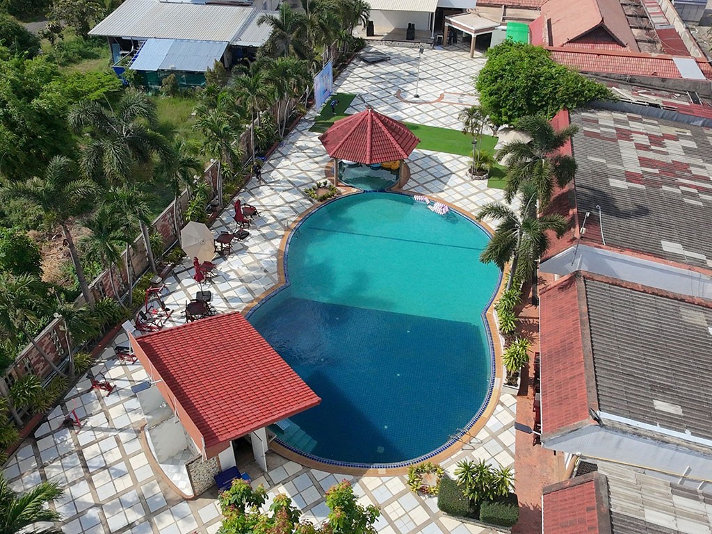 โรงแรมเทพนคร