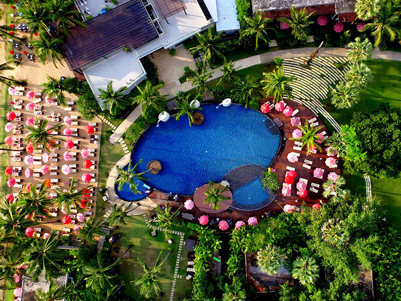 附近的酒店 华美达度假酒店(Ramada Resort Khao Lak)