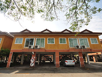 Ruenkhamin Hotel