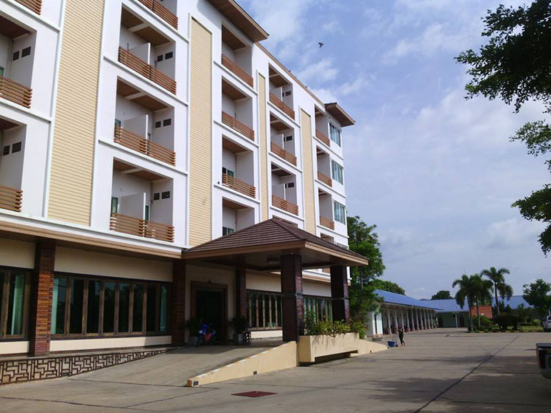 Sri Suphan Villa Hotel