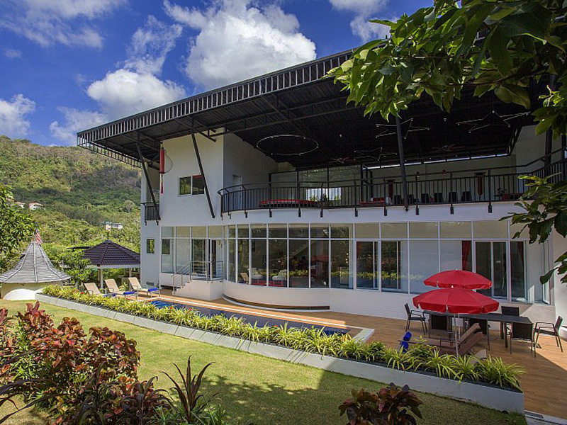 近くのホテル Big Buddha Hill Villa