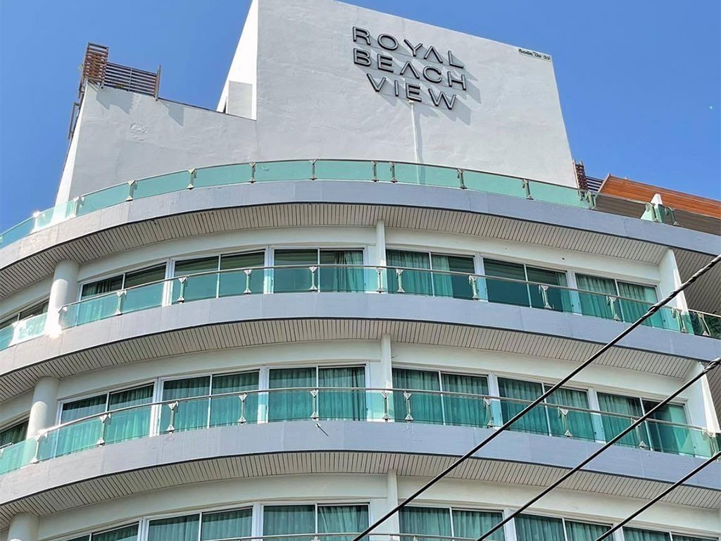 โรงแรม รอยัลบีชวิว