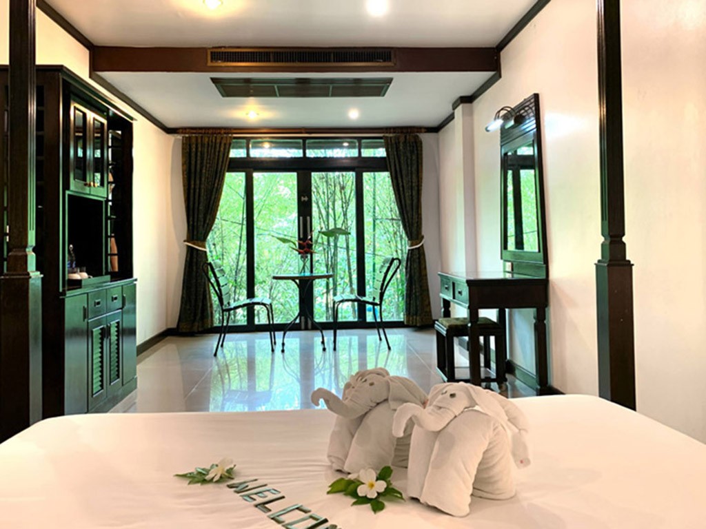 แซนด์ซี รีสอร์ท แอนด์ สปา เกาะสมุย