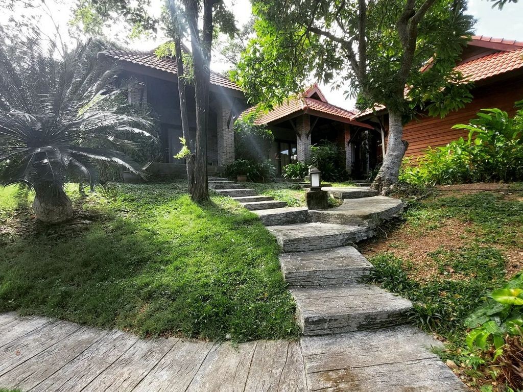 ฌ ทรอปิคาน่า ลันตา รีสอร์ท