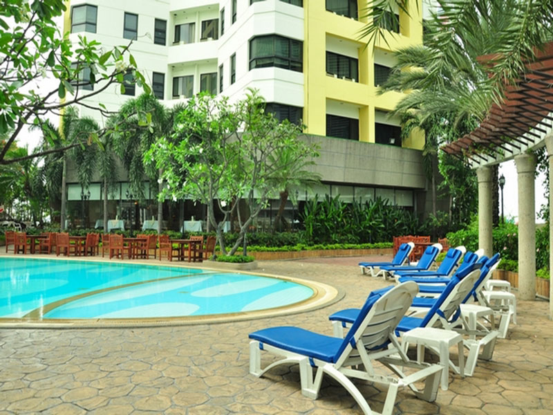 Hotels Nearby Grand Diamond Suites Hotel