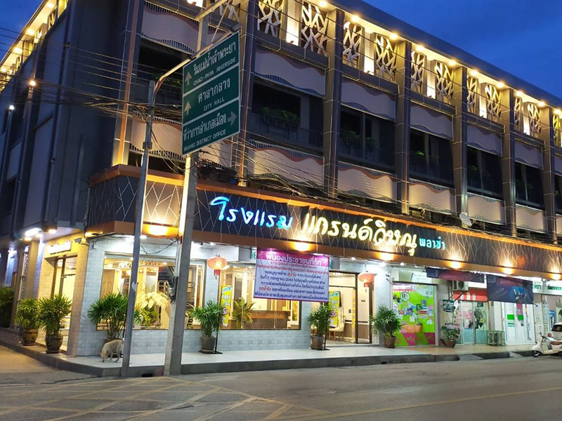 附近的酒店 格兰德韦萨努酒店（Grand Vissanu Hotel）