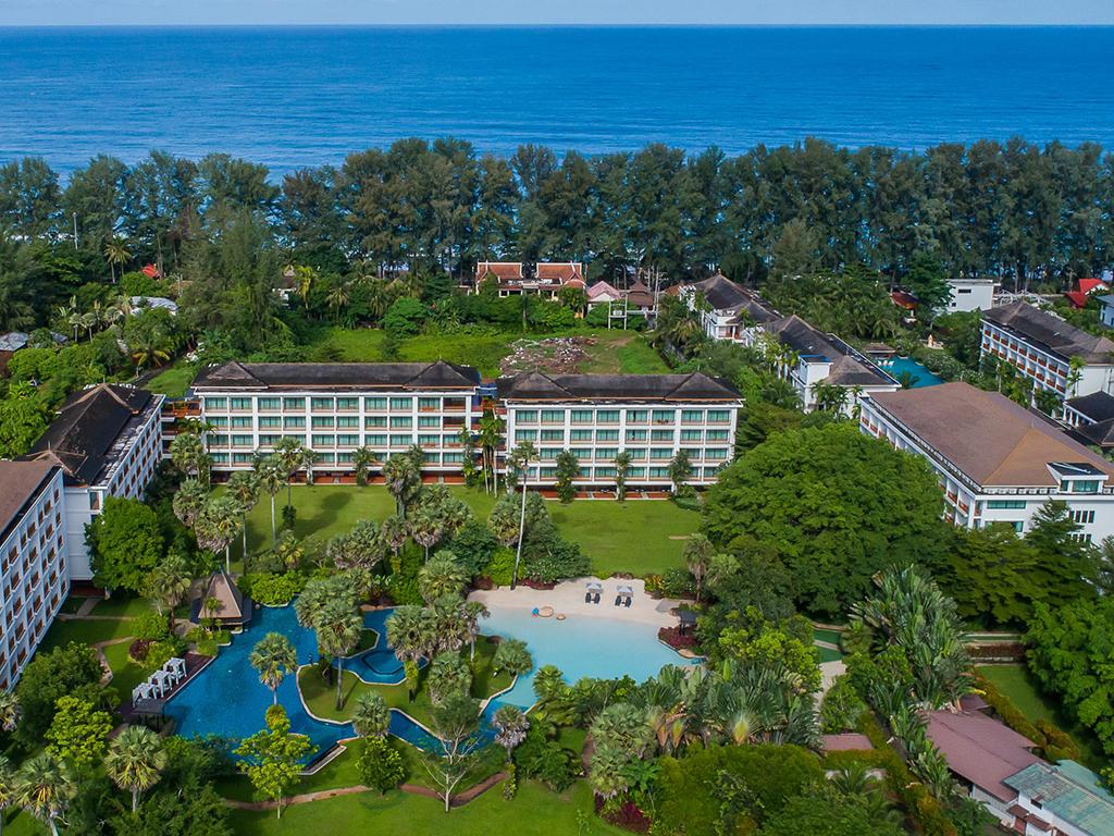 Hoteles Naithonburi Beach Resort