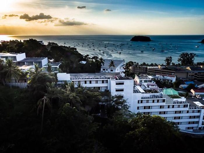 Hotel image Sugar Palm Grand Hillside