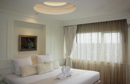 V Verve Service Apartment Hotel & Spa