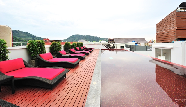 Alfresco Phuket Hotel