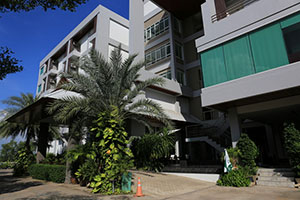Green Hotel & Resort