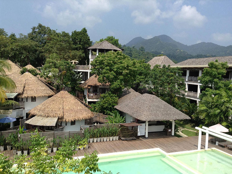 Hotels Nearby AANA Resort & Spa
