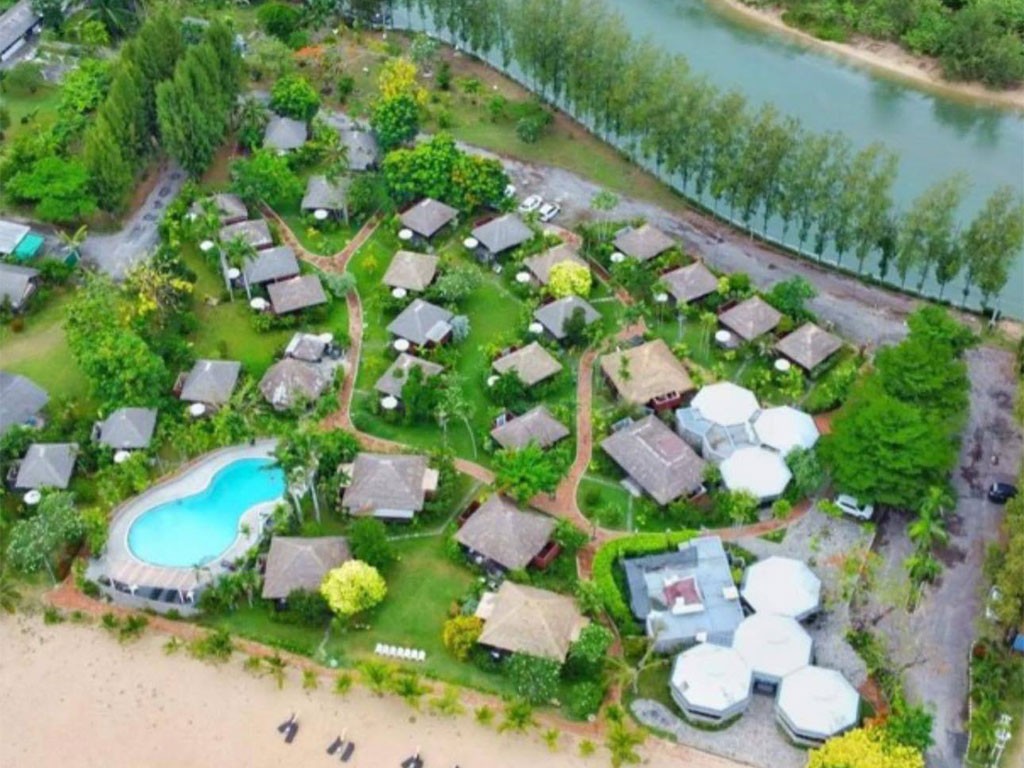 บ้านเพ คาบาน่า