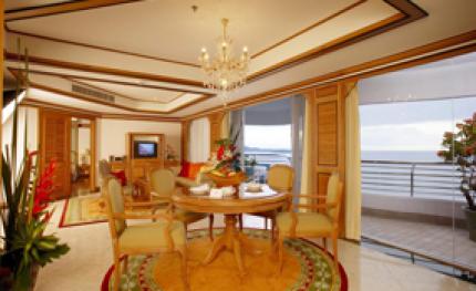 รอยัล คลิฟ บีช รีสอร์ท