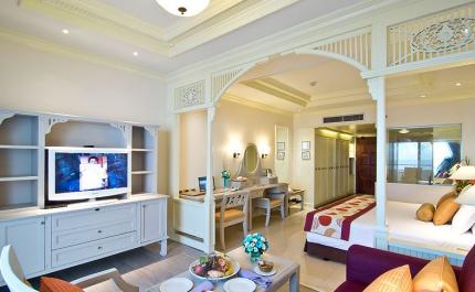 รอยัล คลิฟ บีช รีสอร์ท