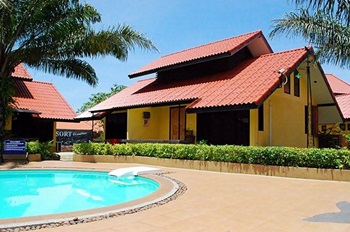 春蓬谷中沙度假村(Tanisa Resort Chumphon)