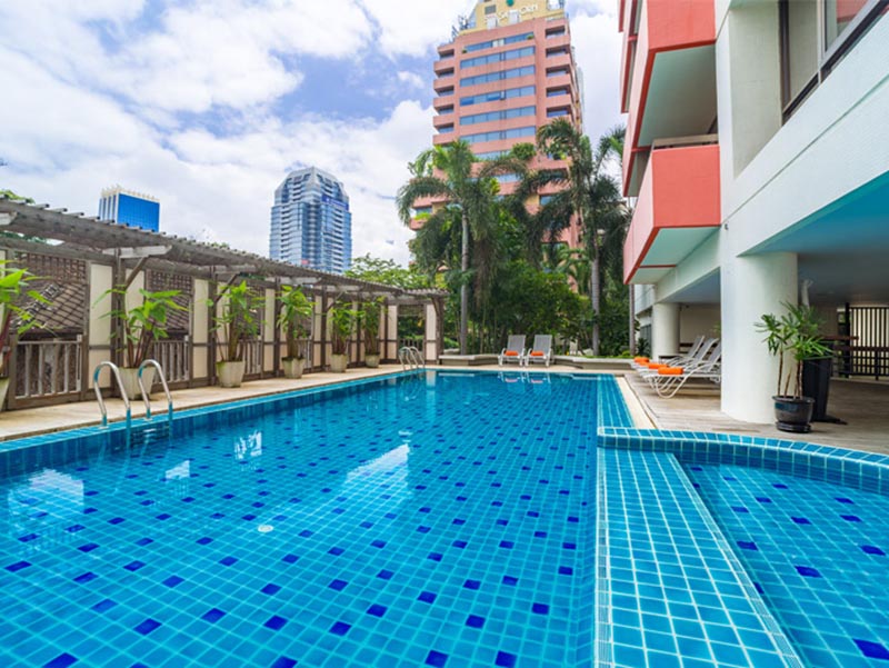 附近的酒店 曼谷班达拉套房酒店（Bandara Suite Silom）