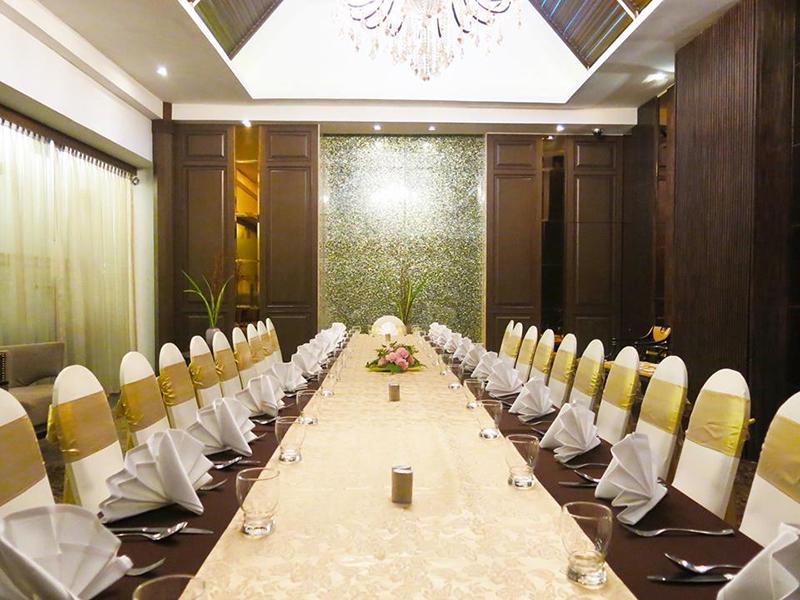 Hotel image Radisson Suites Bangkok Sukhumvit