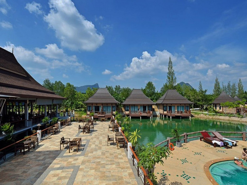 Poonsiri Resort