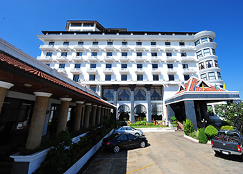 Lomsak Nattirat Grand Hotel