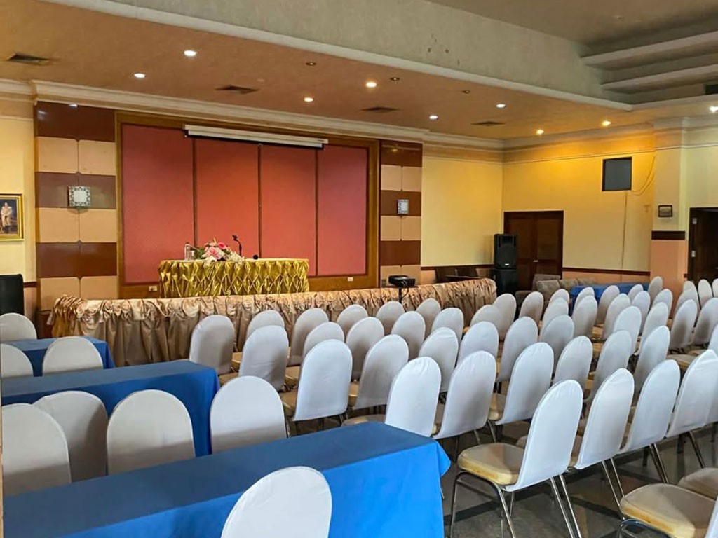 โรงแรมสุภา รอยัล บีช