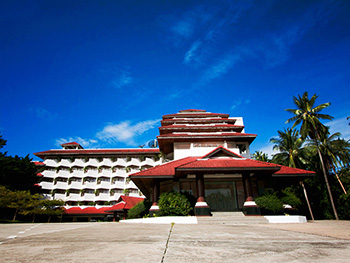 卡农苏帕皇家海滩(Supar Royal Beach Khanom)