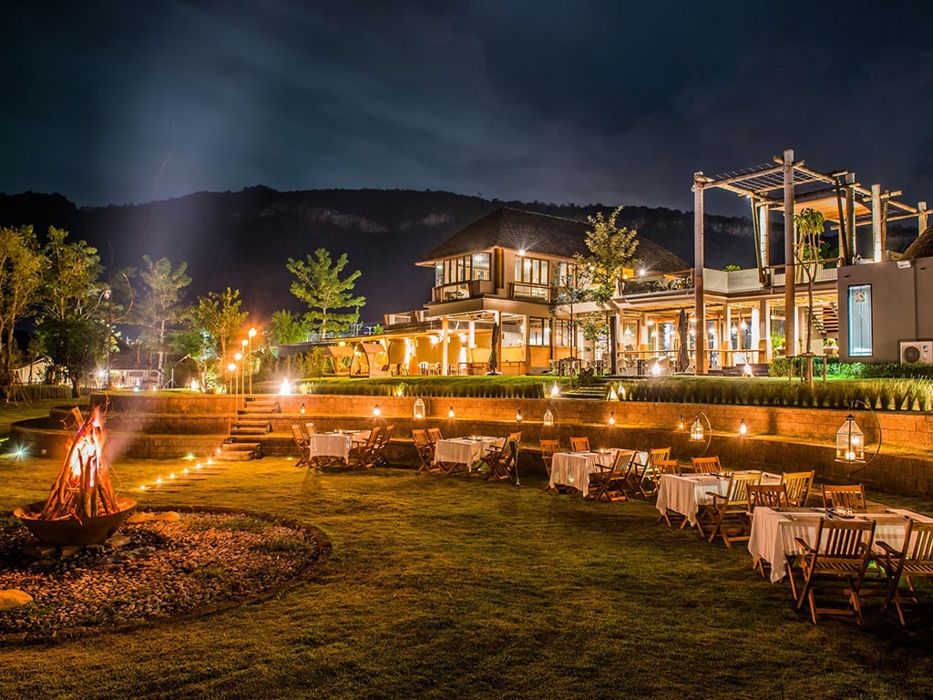 ลาลา มูก้า เต็นท์ รีสอร์ท