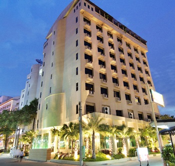 曼谷宫殿酒店（Palazzo Bangkok Hotel）