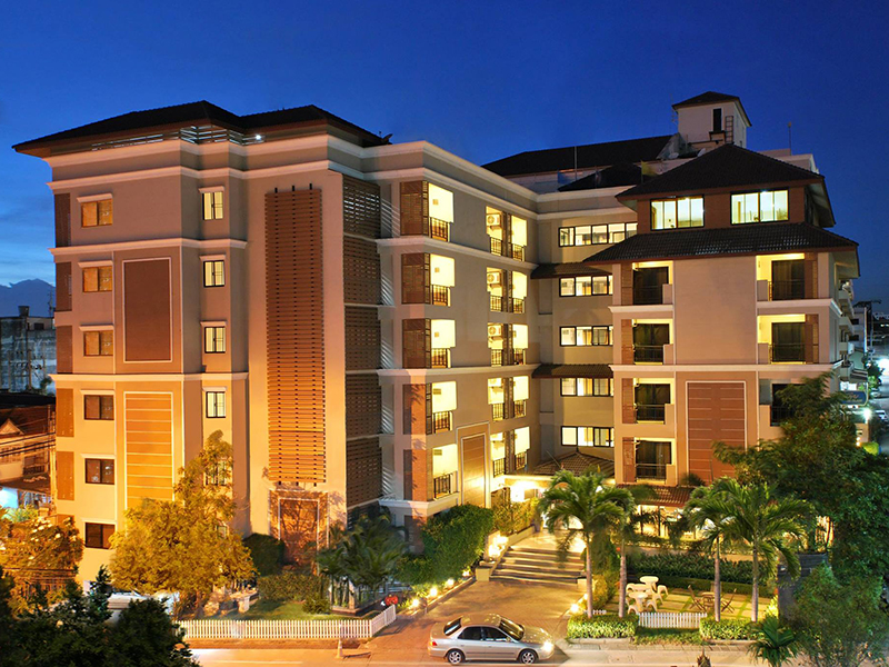 Hotels Nearby Grand Marina Residence