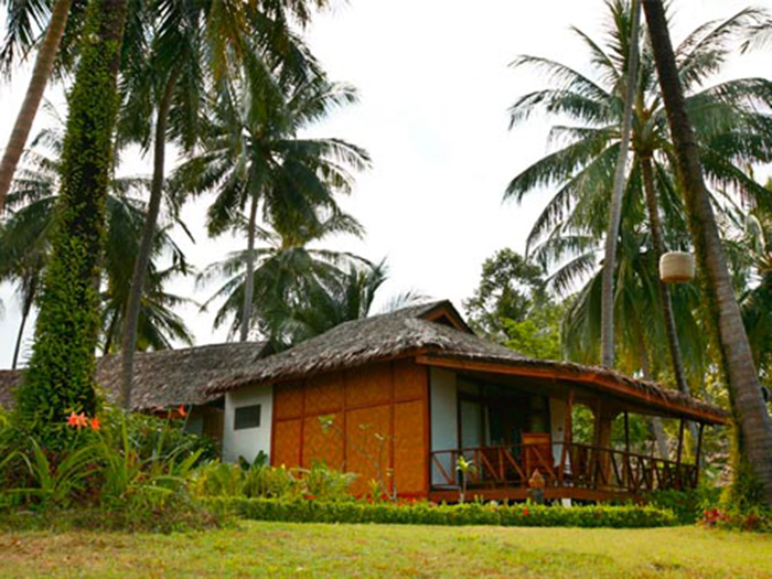 里帕度假酒店（Lipa Lodge Beach Resort Koh Samui）