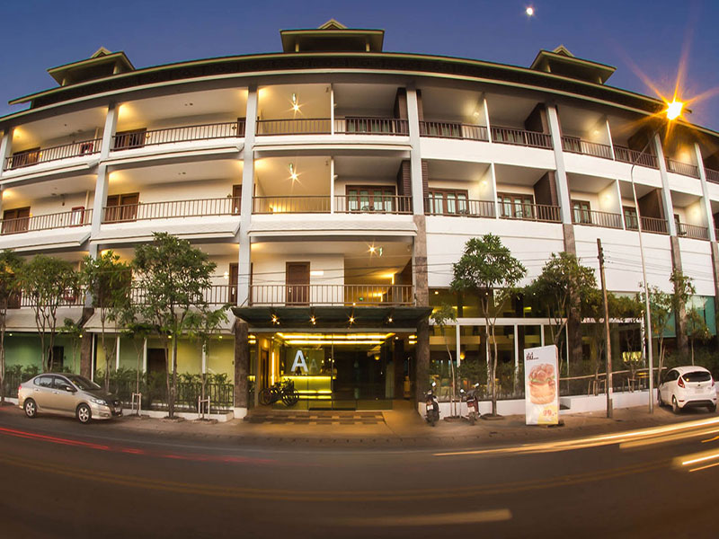 Siam Triangle Hotel