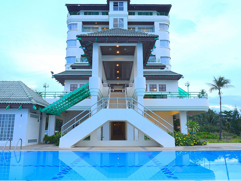 附近的酒店 卡农金色海滩酒店(Khanom Golden Beach Hotel)