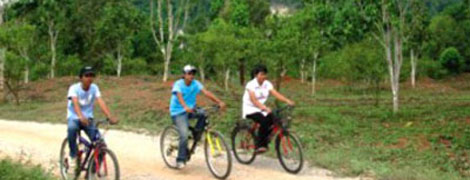 cycling around by resort