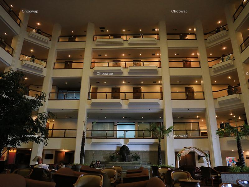 โรงแรมสีมา ธานี
