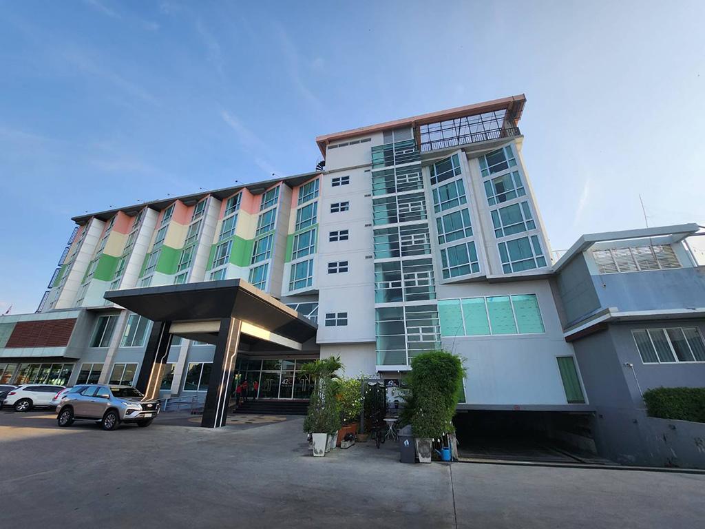 42c The Chic Hotel Nakhonsawan