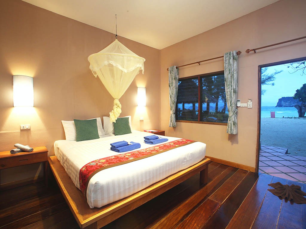 Hotel image Mayalay Beach Resort