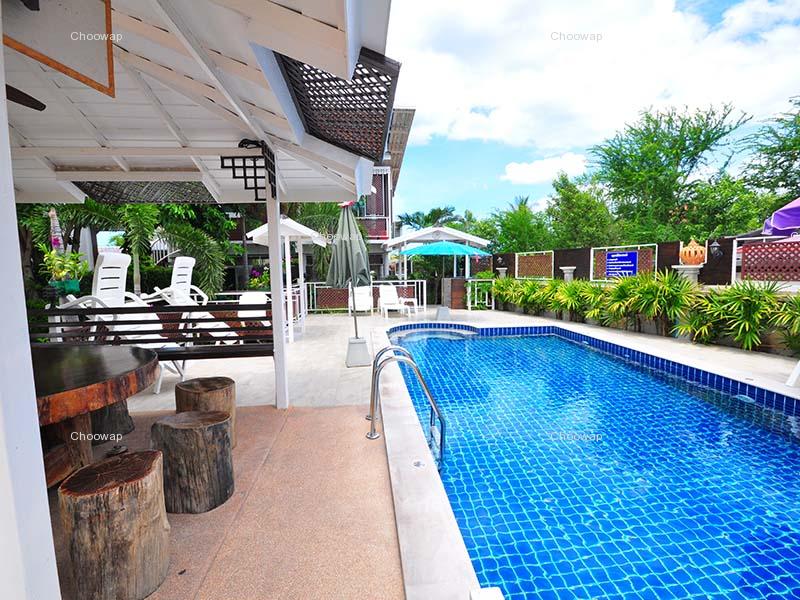 บ้านเอกอัมพร