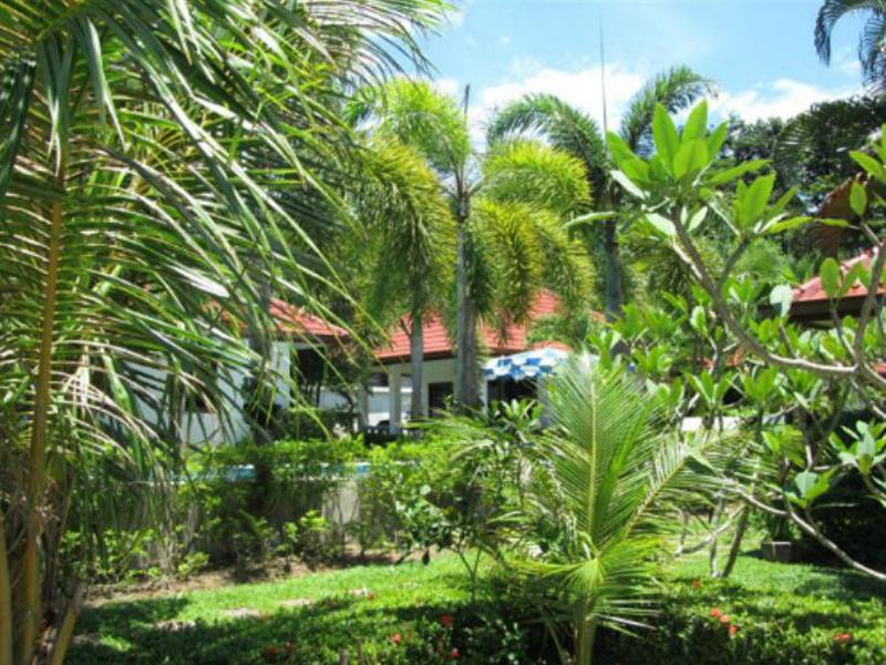 Hotel image Smile House and Pool