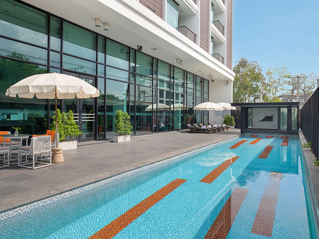 โรงแรม ทีซิกซ์ไฟว์